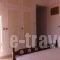 Chris Studios & Apartments_travel_packages_in_Peloponesse_Korinthia_Lechaio