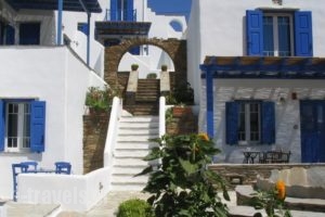 Karyatides_accommodation_in_Hotel_Cyclades Islands_Tinos_Tinosst Areas