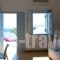 Manos Small World_best deals_Hotel_Cyclades Islands_Sandorini_Fira