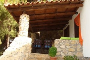 Traganitsa_accommodation_in_Room_Peloponesse_Messinia_Petrochori