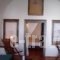 Guesthouse Kalitsi_best deals_Room_Cyclades Islands_Sandorini_Vothonas