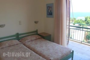 Hotel Karyatides_best deals_Hotel_PiraeusIslands - Trizonia_Aigina_Aigina Chora