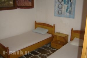 Sarizas_accommodation_in_Room_Macedonia_Halkidiki_Siviri