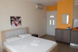 Rooms Elena_travel_packages_in_Macedonia_Halkidiki_Nea Potidea