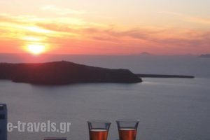 Merovigliosso_accommodation_in_Hotel_Cyclades Islands_Sandorini_Imerovigli