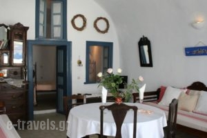 Lava Oia_accommodation_in_Hotel_Cyclades Islands_Sandorini_Oia