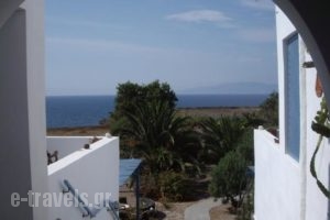 Ecoxenia_travel_packages_in_Cyclades Islands_Sandorini_Sandorini Rest Areas