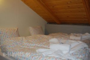 Elisson Hostel_accommodation_in_Hotel_Peloponesse_Korinthia_Kryoneri