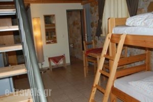 Elisson Hostel_travel_packages_in_Peloponesse_Korinthia_Kryoneri