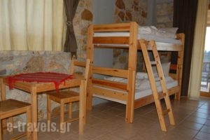 Elisson Hostel_best deals_Hotel_Peloponesse_Korinthia_Kryoneri