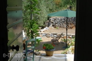 One Foot On The Mountain_best prices_in_Room_Peloponesse_Messinia_Kardamyli