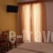 Vogiatzi Rooms_travel_packages_in_Sporades Islands_Skiathos_Skiathos Chora