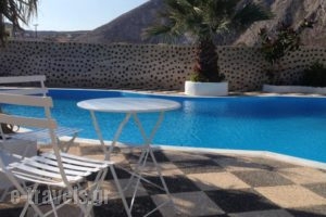 Bluelife_holidays_in_Hotel_Cyclades Islands_Sandorini_Emborio