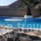 Bluelife_holidays_in_Hotel_Cyclades Islands_Sandorini_Emborio