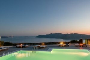 Strogili_travel_packages_in_Cyclades Islands_Sandorini_Oia