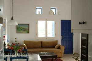 Kirsten's House_travel_packages_in_Cyclades Islands_Syros_Megas Gialos