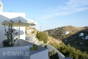 Petra & Fos Studios_travel_packages_in_Cyclades Islands_Sifnos_Sifnos Chora