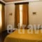 Poros Town Hotel_best deals_Hotel_Piraeus islands - Trizonia_Trizonia_Trizonia Rest Areas