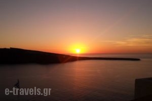 La Maltese Oia_travel_packages_in_Cyclades Islands_Sandorini_Oia