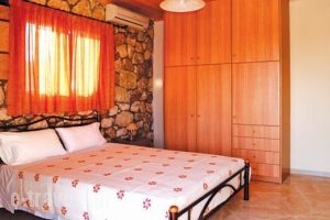 Bouganvillea_lowest prices_in_Villa_Ionian Islands_Kefalonia_Pesada