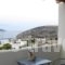 Speires_accommodation_in_Hotel_Cyclades Islands_Iraklia_Iraklia Chora