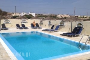 Azalea Studios & Apartments_best deals_Apartment_Cyclades Islands_Sandorini_kamari