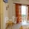 Villa Yiotevi_best deals_Villa_Piraeus Islands - Trizonia_Poros_Poros Chora