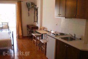 Kasimis Rooms_holidays_in_Apartment_Peloponesse_Messinia_Kyparisia