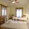 Rooms Sarantea_best deals_Room_Peloponesse_Lakonia_Gythio