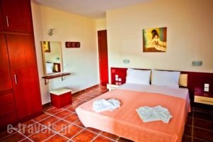 Aselinos Suites_accommodation_in_Room_Sporades Islands_Skiathos_Skiathos Chora