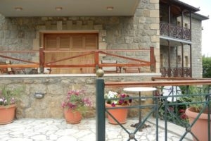 Evrostini Hostel_best prices_in_Room_Peloponesse_Korinthia_Evrostina