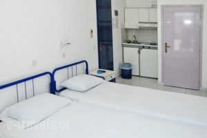 Gorgona Studios_accommodation_in_Hotel_Cyclades Islands_Serifos_Livadi