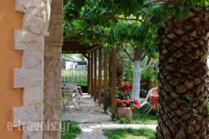 Glyka Apartments_travel_packages_in_Central Greece_Aetoloakarnania_Kryoneri