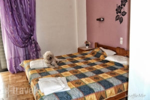 Rodis Studios_accommodation_in_Apartment_Piraeus Islands - Trizonia_Poros_Poros Rest Areas