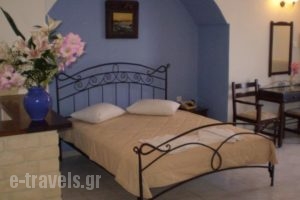 Giannis Hotel Apartments_travel_packages_in_Cyclades Islands_Milos_Milos Chora