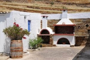 Tinos-Peristerionas_best deals_Room_Cyclades Islands_Tinos_Agios Fokas