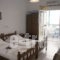 Studio Letta_best prices_in_Apartment_Cyclades Islands_Sandorini_Perissa