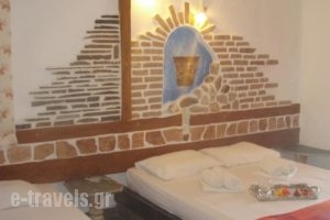 Aposperitis Rooms & Apartments_accommodation_in_Room_Cyclades Islands_Syros_Kini