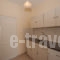 Studios Maria_best deals_Hotel_Macedonia_Halkidiki_Ierissos