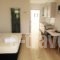 Crown_accommodation_in_Room_Crete_Chania_Kalyves
