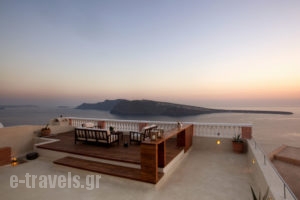 Old Oia Houses_travel_packages_in_Cyclades Islands_Sandorini_Oia