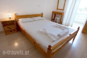 Elena Rooms & Apartments_travel_packages_in_Crete_Chania_Nopigia