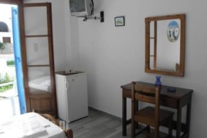 Pension Piertzovani_lowest prices_in_Hotel_Cyclades Islands_Paros_Paros Chora