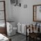 Pension Piertzovani_lowest prices_in_Hotel_Cyclades Islands_Paros_Paros Chora