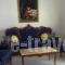 Atalos Apartments & Suites_best prices_in_Apartment_Cyclades Islands_Sandorini_kamari