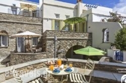 Crossroads Inn Traditional Lodging in Syros Chora, Syros, Cyclades Islands