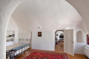 Villa Amalia_travel_packages_in_Cyclades Islands_Sandorini_Oia