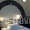 Pension Livadaros_lowest prices_in_Hotel_Cyclades Islands_Sandorini_Sandorini Chora