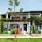 Albatross Holiday Apartments_travel_packages_in_Cyclades Islands_Syros_Vari