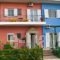 Tsertos Apartments_travel_packages_in_Central Greece_Fthiotida_Kamena Vourla